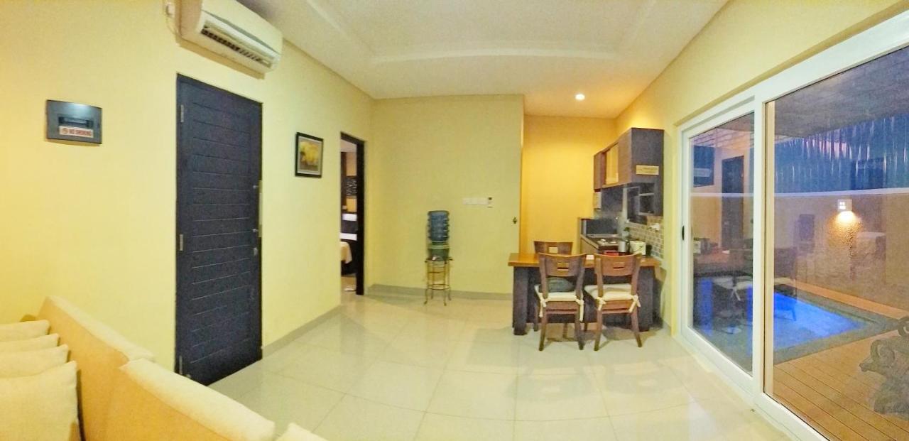 Maya Kori Villa Jimbaran Εξωτερικό φωτογραφία